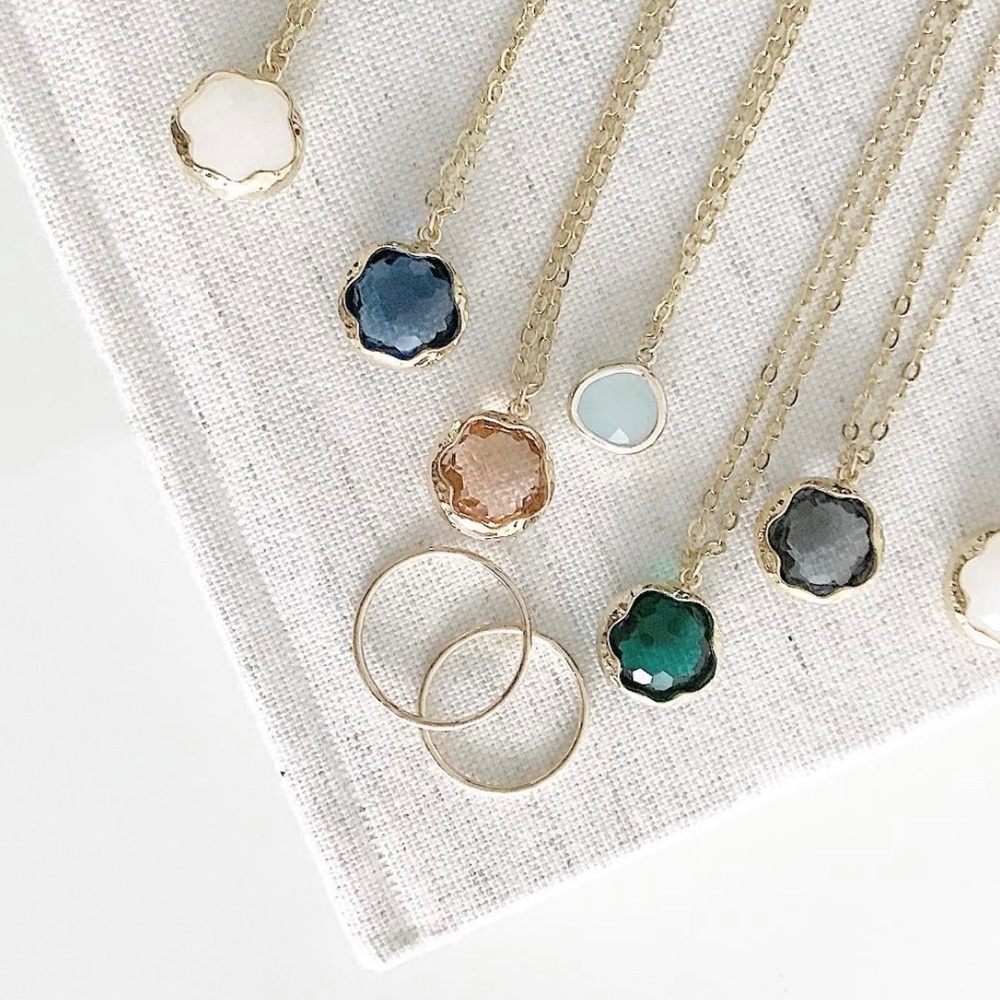 Gold Filled Glass Pendant Necklace - Picture 3 of 5